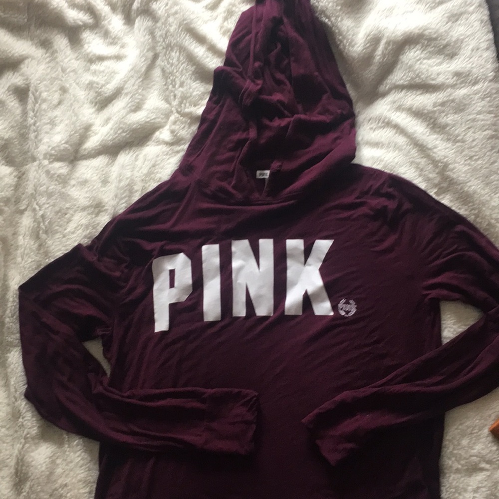 Victoria’s Secret PINK long sleeve tee w/ hood
